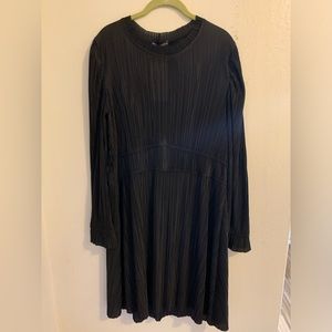 Zara black XL pleated dress, NWT . Never worn.